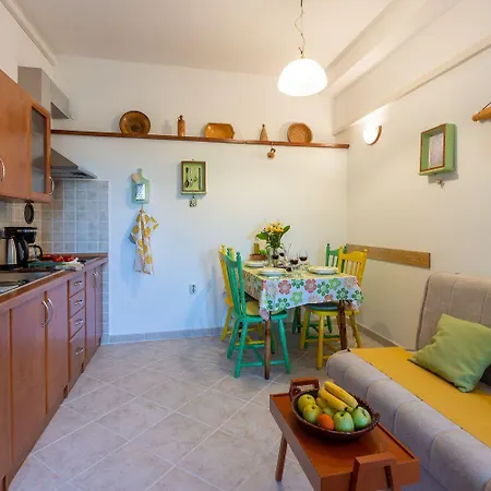Mediterranes Mit Meerblick, Aussendusche, Liegen, Grill, Waschmaschine - Haustiere Erlaubt Casa de Férias