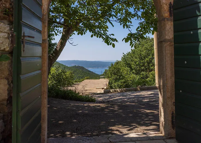 Mediterranes Mit Meerblick, Aussendusche, Liegen, Grill, Waschmaschine - Haustiere Erlaubt