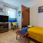 Mediterranes Mit Meerblick, Aussendusche, Liegen, Grill, Waschmaschine - Haustiere Erlaubt * Grižane