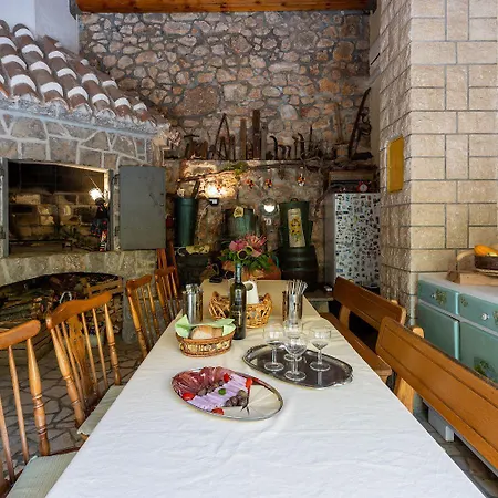 Mediterranes Mit Meerblick, Aussendusche, Liegen, Grill, Waschmaschine - Haustiere Erlaubt Dom wakacyjny *