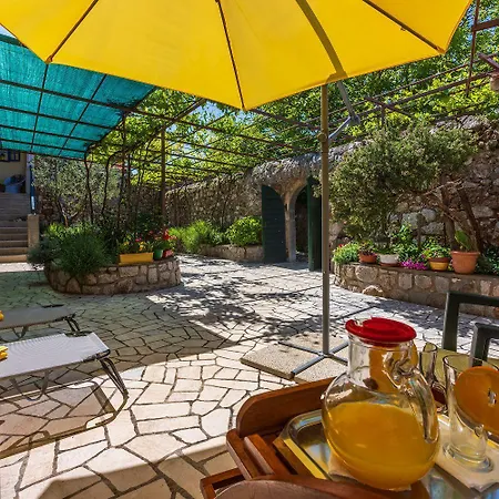 Mediterranes Mit Meerblick, Aussendusche, Liegen, Grill, Waschmaschine - Haustiere Erlaubt *